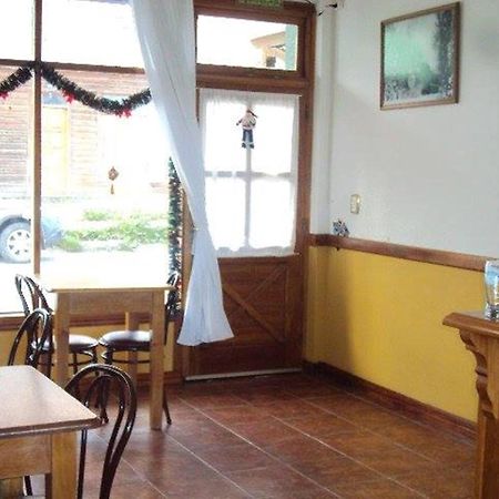 Posada Del Pinguino Ushuaia Esterno foto