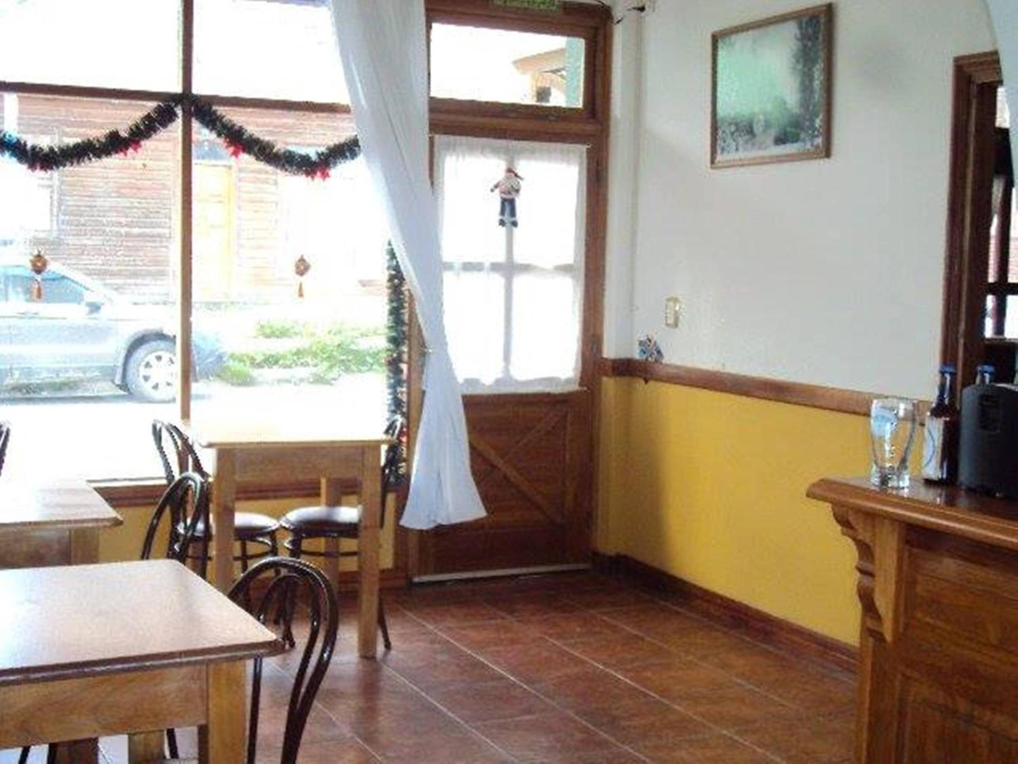 Posada Del Pinguino Ushuaia Esterno foto